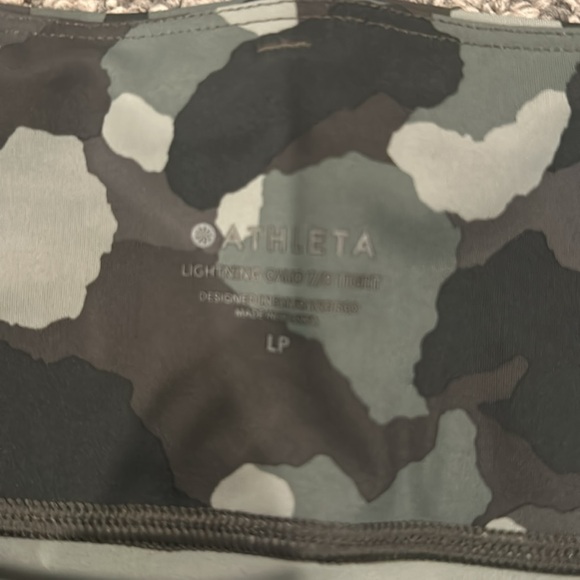 NWT Athleta Petite Lightning Camo 7/8 Tight Sz LP - Picture 3 of 11
